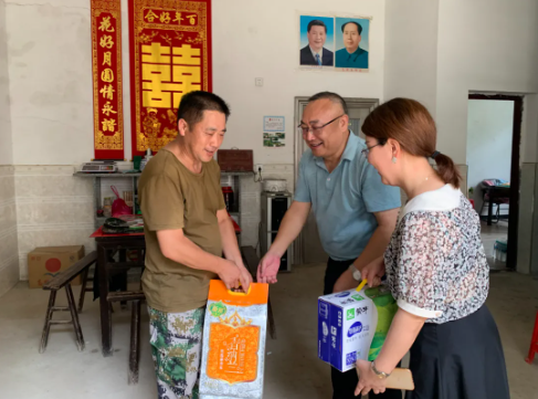 【我為群眾辦實事】廣旅集團(tuán)走訪慰問革命英烈后代