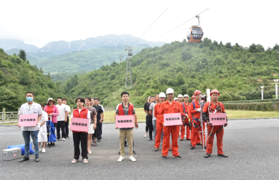 靈山左溪客運(yùn)索道公司組織開展專項(xiàng)應(yīng)急救援演練活動