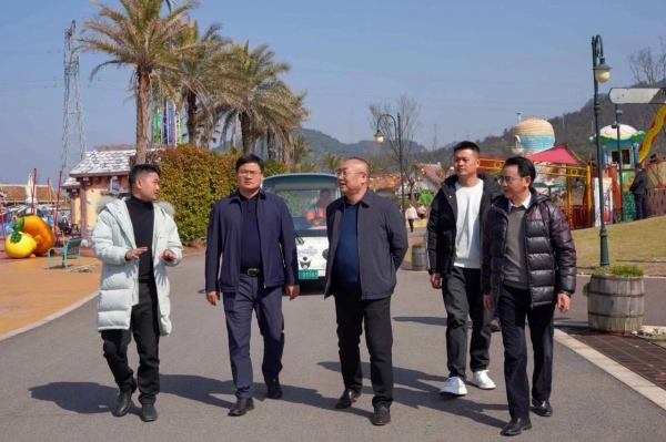 守“安全關”過“安全年”丨區(qū)領導走訪廣旅歡樂世界并督導檢查春節(jié)工作